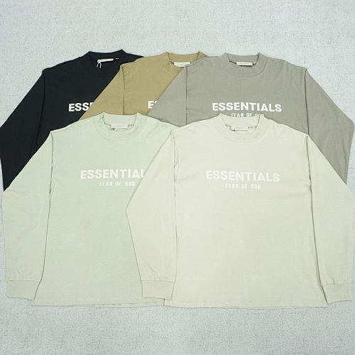 Essentials tee