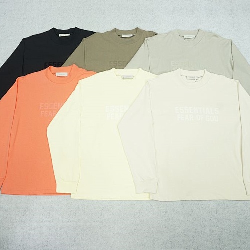 Essentials tee