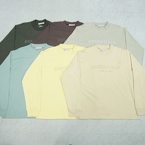 Essentials tee