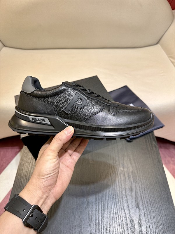 Prada Prax 01