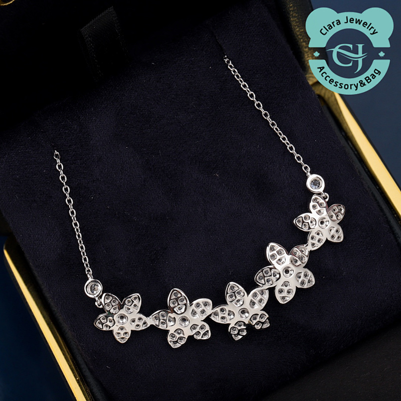 Five Flower Necklace