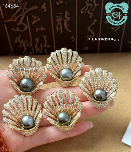 FG Brooch