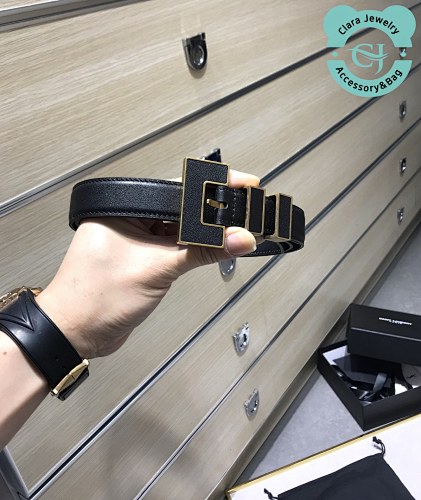 Saint Laurent A Href On The Words To Chat Via A