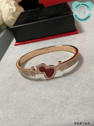 Qeelin Unicorn Red Agate Gourd Bracelet