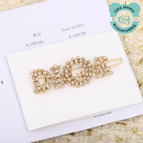 D Letter Hairpin