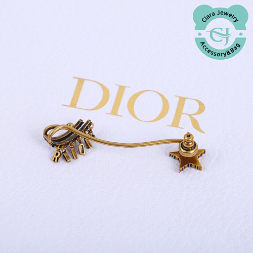 Such A Cool Ear Clip