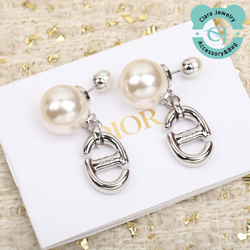 D Pearl Drop Cd Earrings