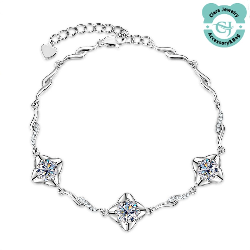 Three-stone Four-leaf Clover Bracelet 3 Carat Moissanite Jewelry