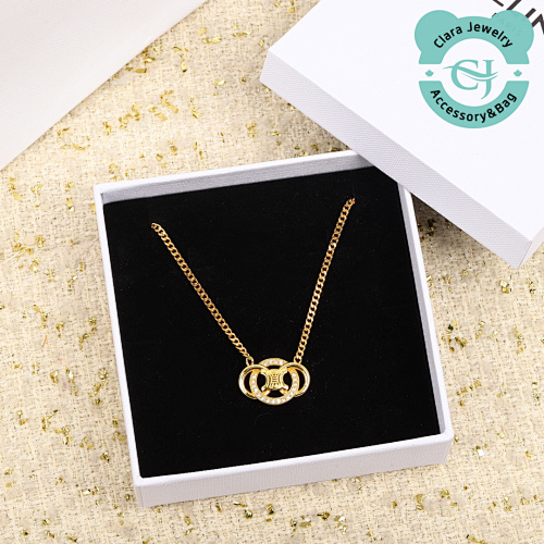 C Arc De Triomphe Necklace