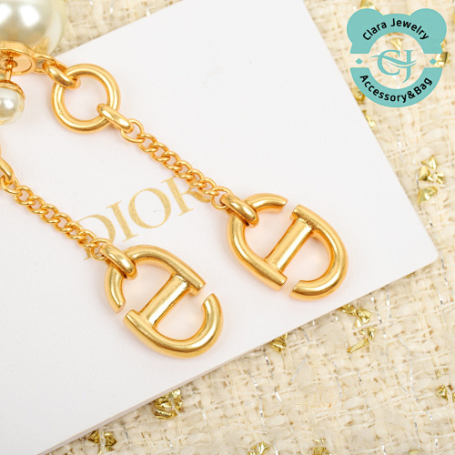 D Pearl Drop Cd Earrings