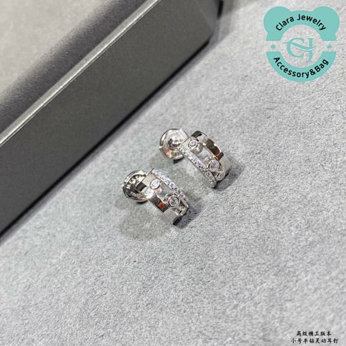 Ma Small Half Diamond Smart Stud Earrings