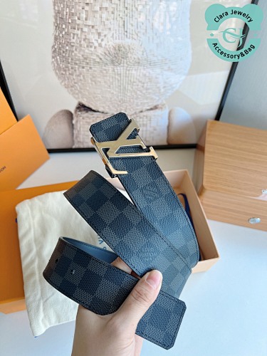 Louis Vuitton A Href On The Words To Chat Via A