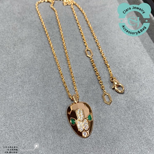 Bulgari Bu&lga&ri Small Natural Malachite Bald Snake Necklace