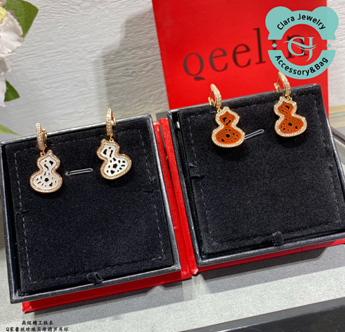 V Gold-Plated Qeelin Unicorn Lace Mother-Of-Pearl Gourd Earrings