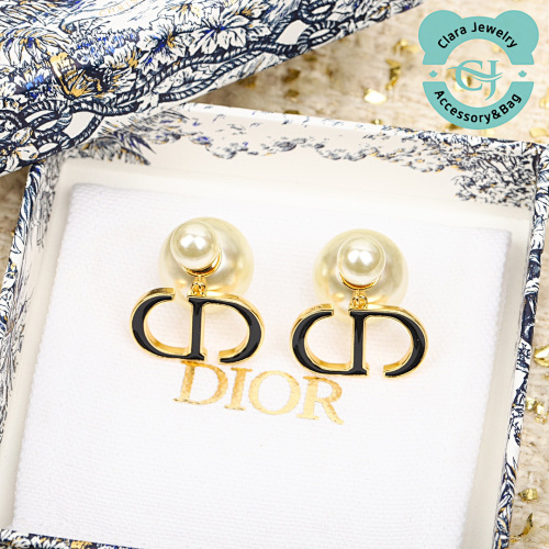 Dr Cd Pearl Earrings