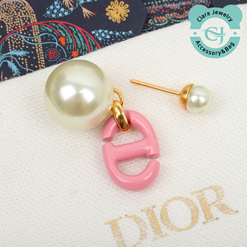 Jadi R Pink Pearl Letter Earrings