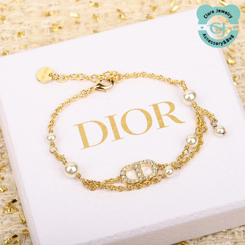 D3cd Multi-White Bead Tassel Bracelet