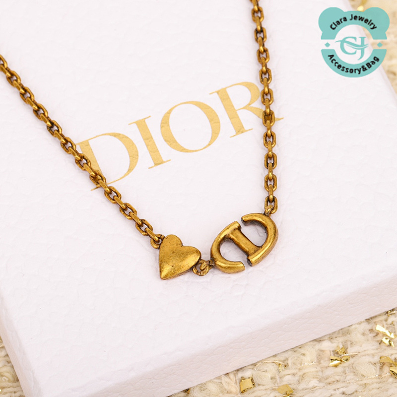 D Vintage Love Pendant Cd Necklace