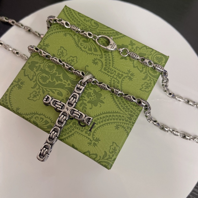 Gucci FG Necklace