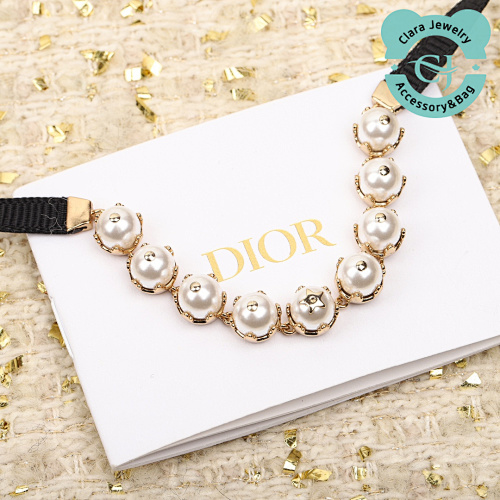 D Nine-Bead Ribbon Choker