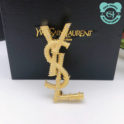 FG Brooch 50