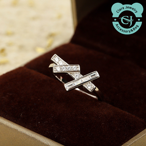 Gucci Rich Woman Series-G Family Geometric Ring