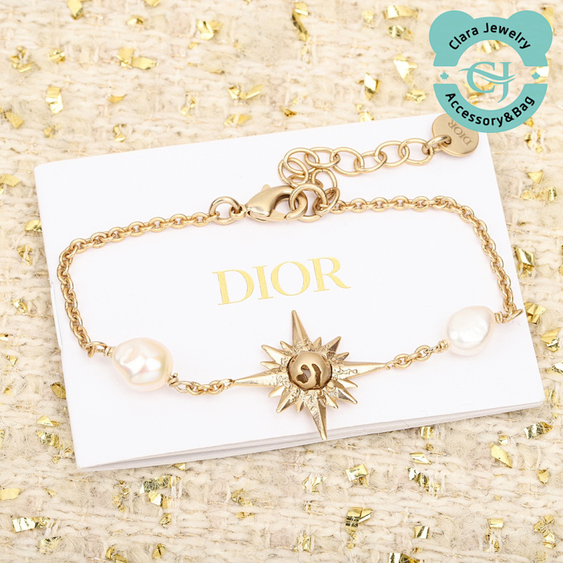 Cd Fantasy Christmas Series Bracelet