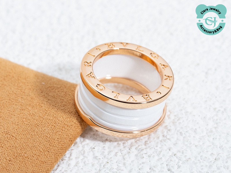 Classic Must-Have Ceramic Ring