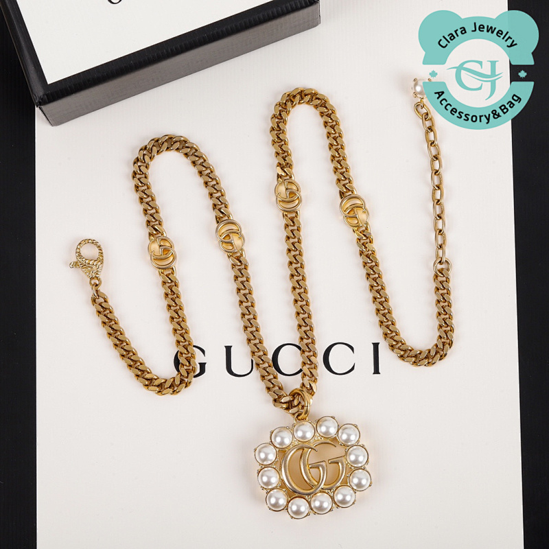 Gucc Pearl Necklace