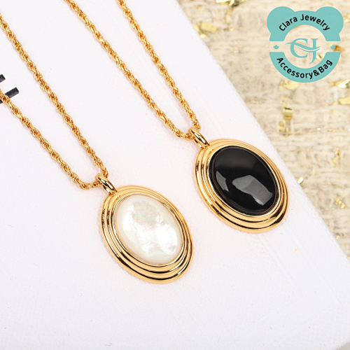 Small Oval Necklace