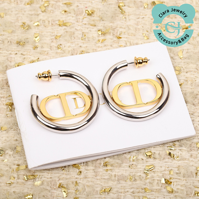 Jadi R Letter Earrings
