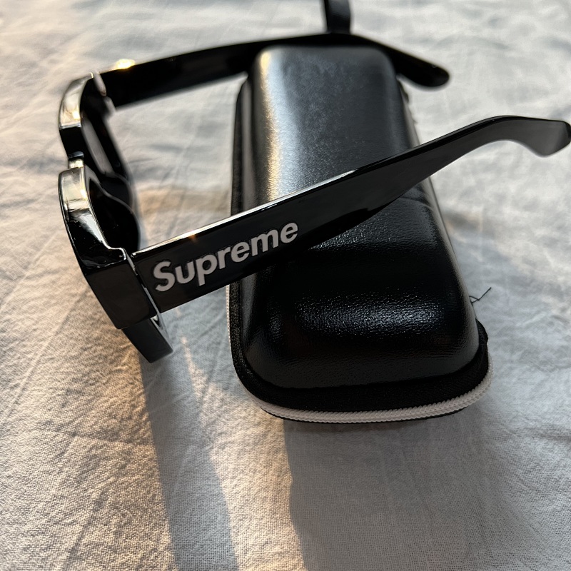 Supreme Glass