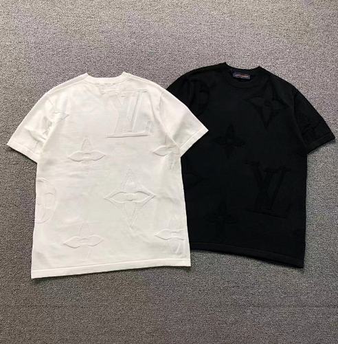 L T-Shirt Sweater