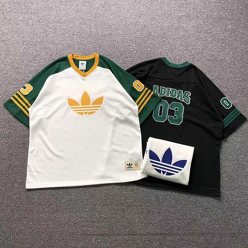 Adidas T-Shirt
