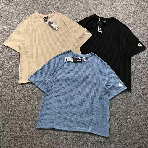 Adidas T-Shirt