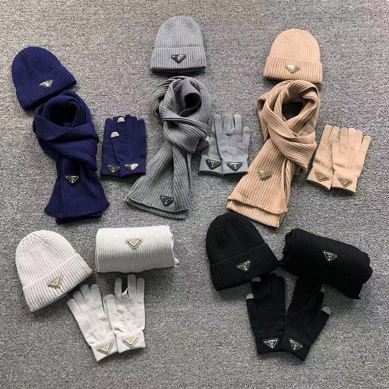 Prada Hat Scarf Giove