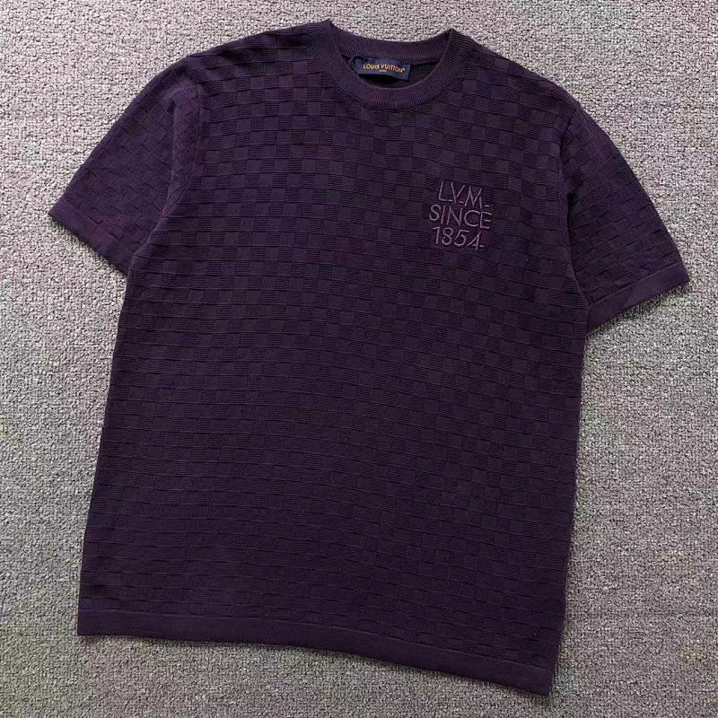 L T-Shirt Sweater