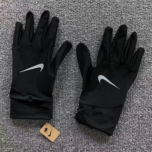 Sale 108 Nike Giove