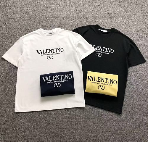 Valentino T-Shirt Im 60kg I Wear Size M In The Phot
