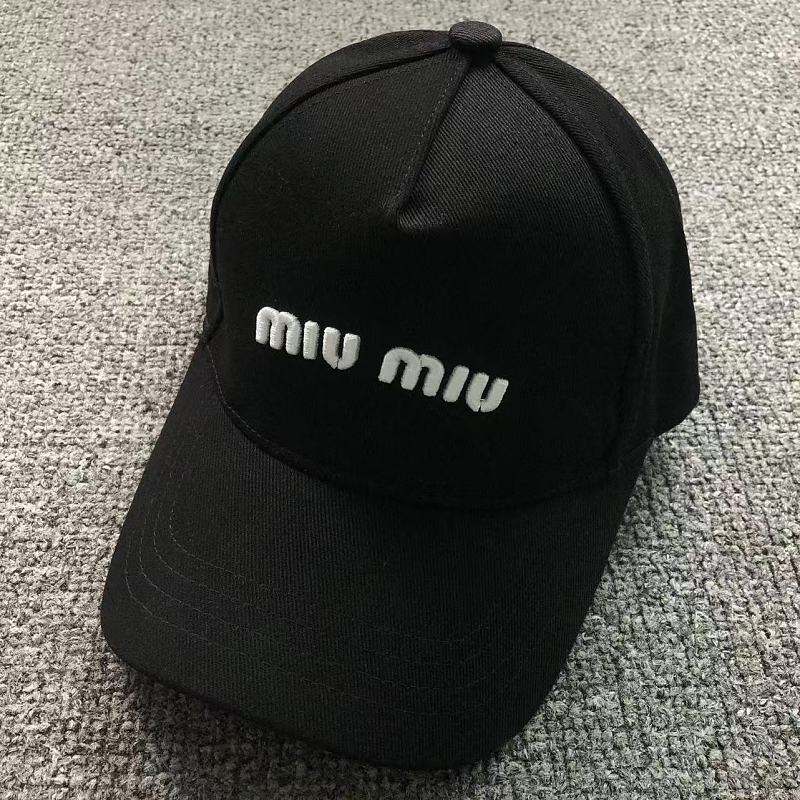 Miu Miu hat