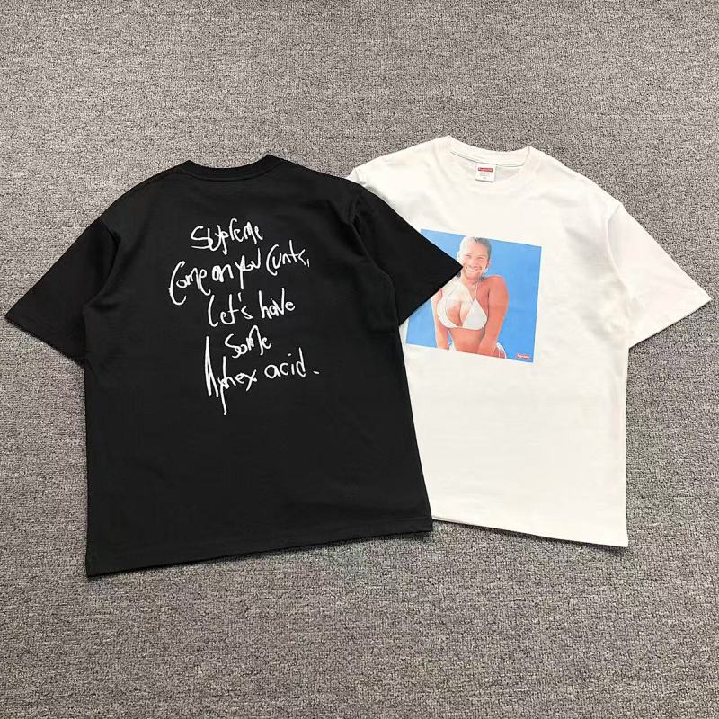 Supreme T-Shirt