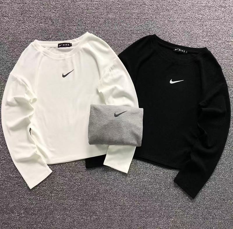 Nike Long Sleeved Femaie Styie
