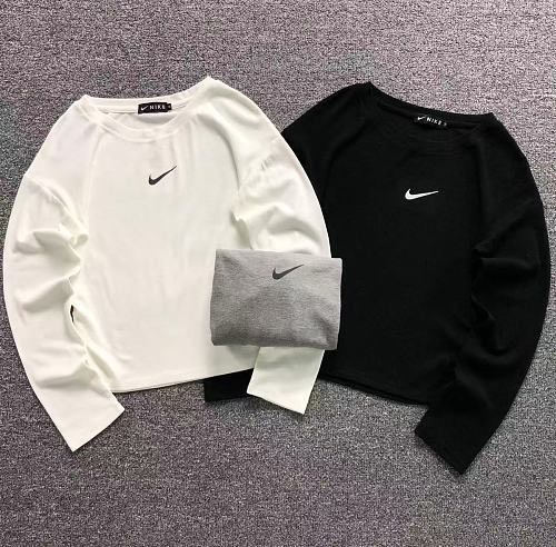 Nike Long Sleeved Femaie Styie