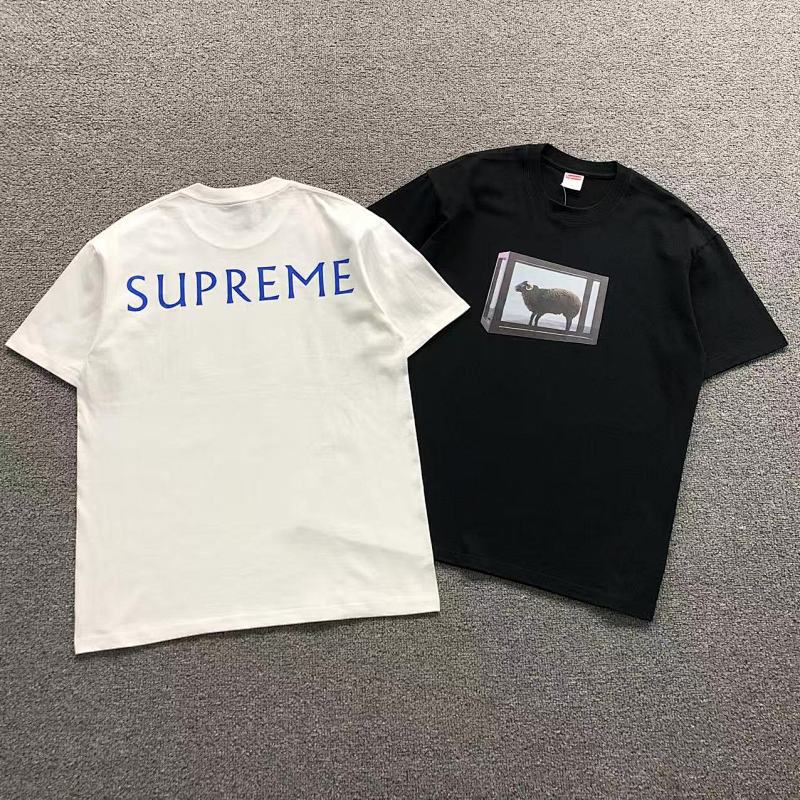 Supreme T-Shirt