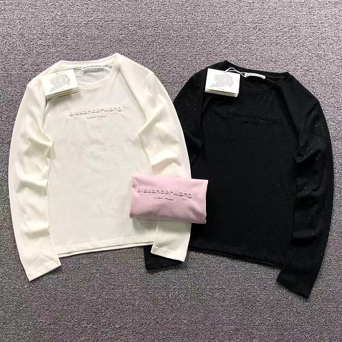 A X ER W G Long Sleeved Femaie Styie