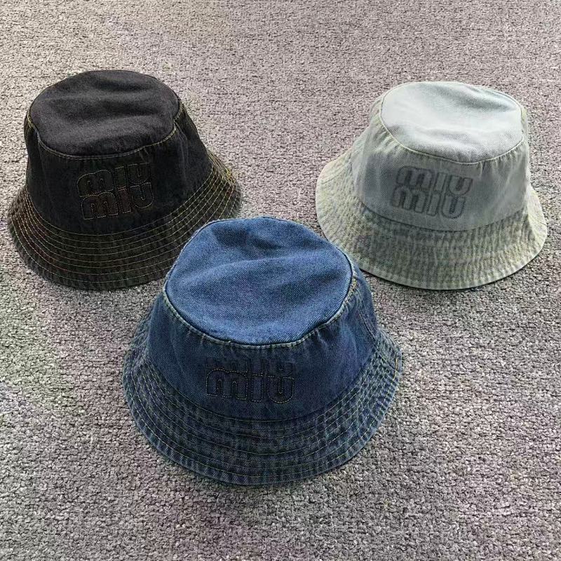 Miu Miu hat