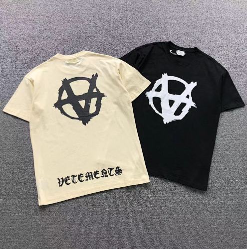 Vetements T-Shirt