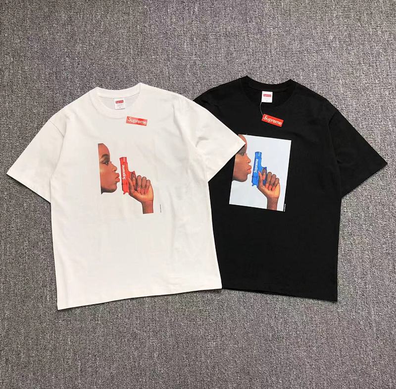 Supreme T-Shirt