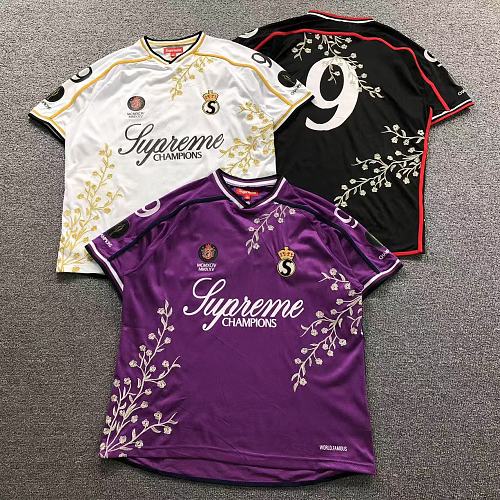 Supreme T-Shirt