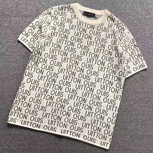 L T-Shirt Sweater